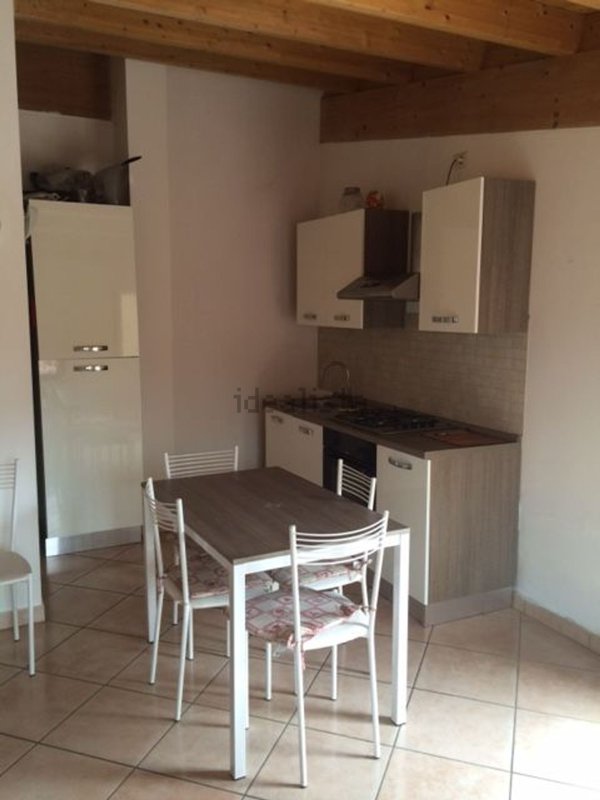 appartamento in affitto a Lipomo