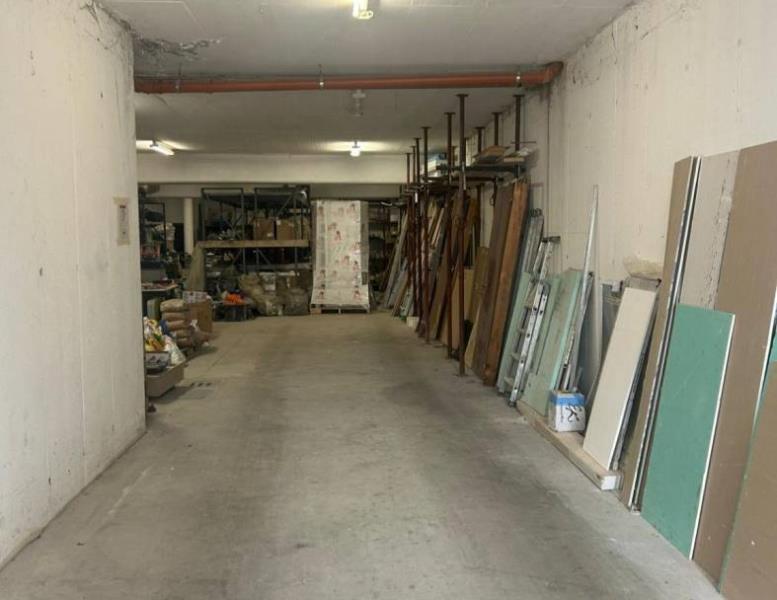 locale commerciale in affitto a Lipomo