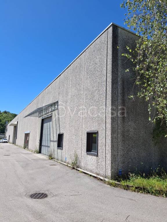 appartamento in affitto a Lipomo