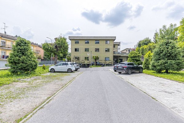 ufficio in affitto a Lipomo