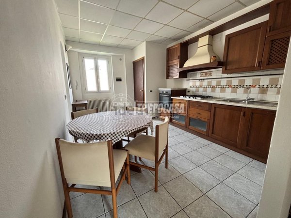 appartamento in affitto a Lipomo