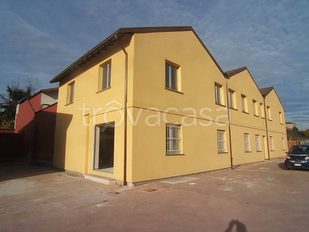 appartamento in affitto a Lomazzo