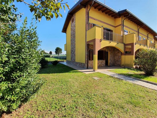 casa indipendente in affitto a Lomazzo