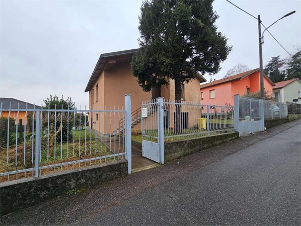 casa indipendente in affitto a Lomazzo