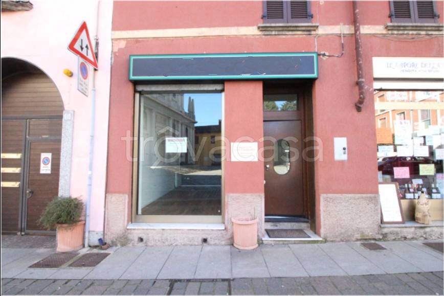 appartamento in affitto a Lomazzo