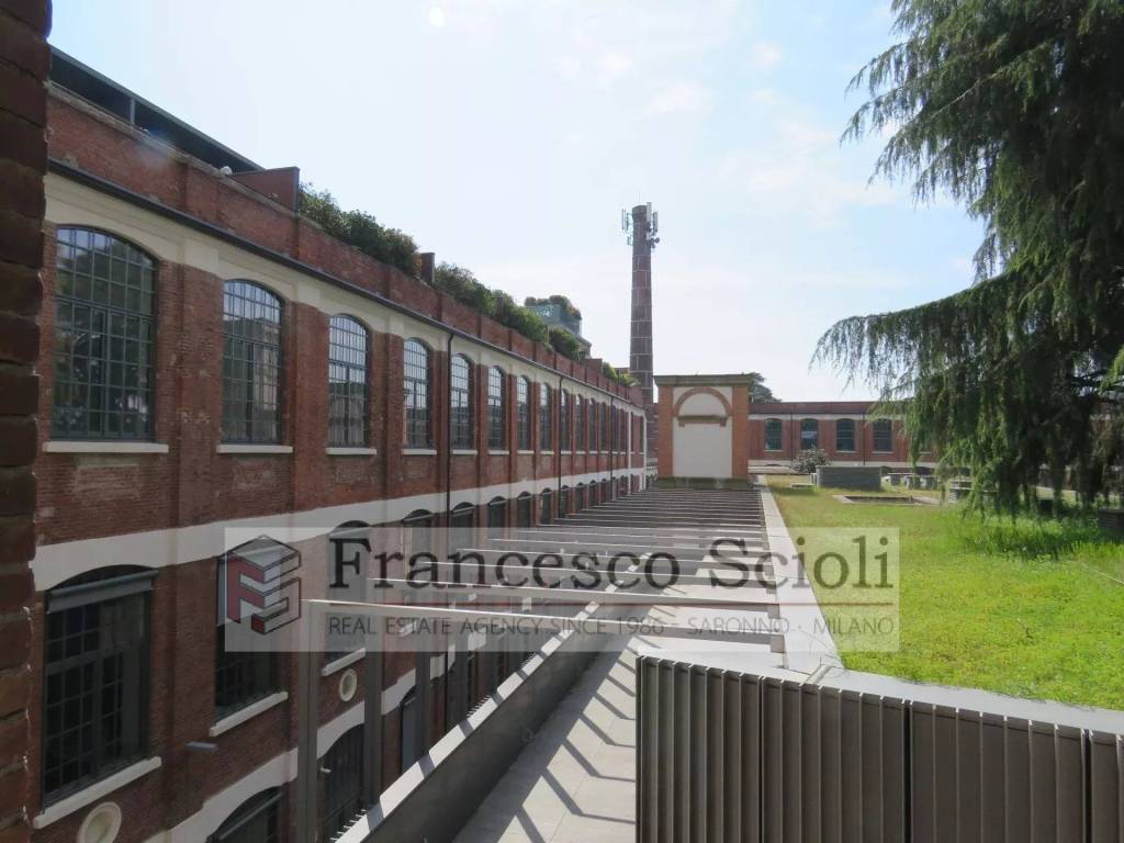 negozio in affitto a Lomazzo