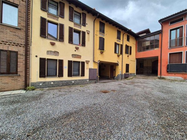 appartamento in affitto a Lomazzo