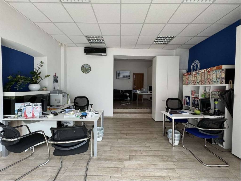 ufficio in affitto a Lomazzo