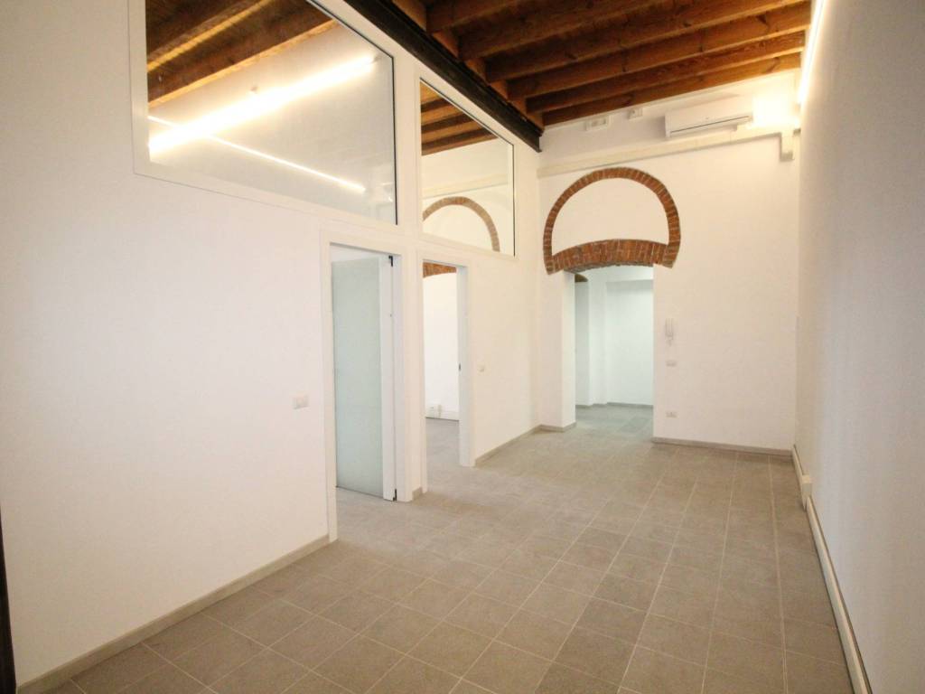 ufficio in affitto a Lomazzo