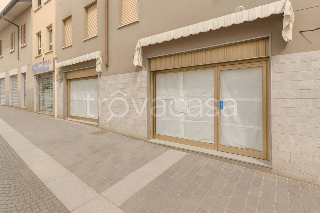 appartamento in affitto a Lomazzo