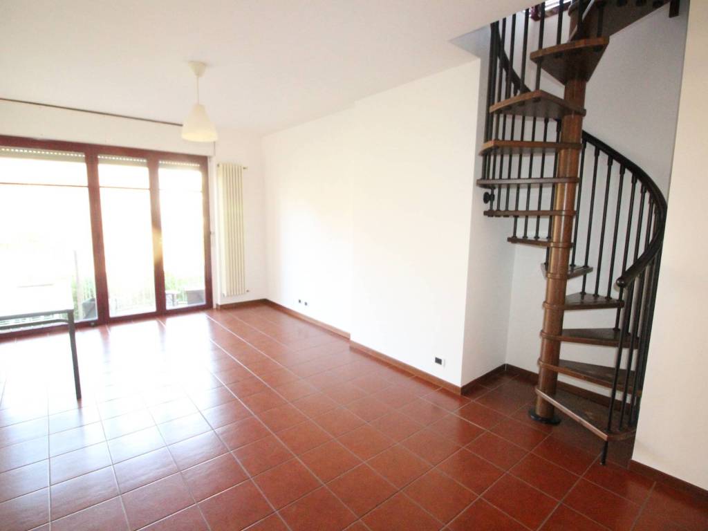 appartamento in affitto a Lomazzo