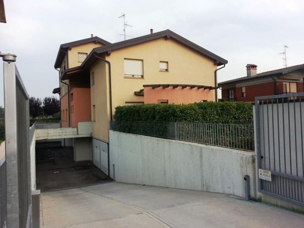 appartamento in affitto a Lomazzo
