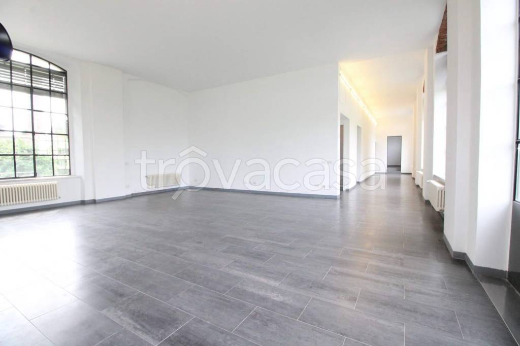 appartamento in affitto a Lomazzo