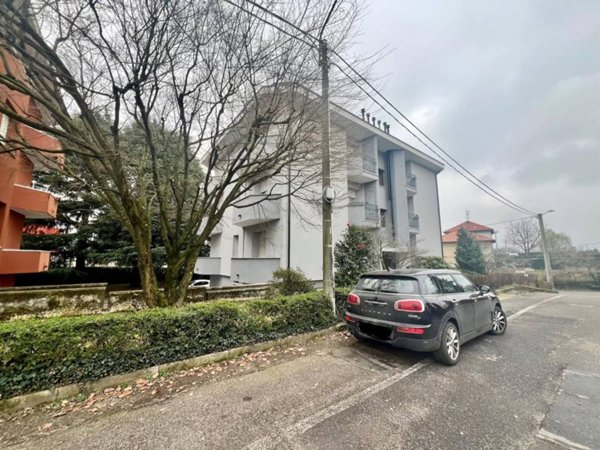 appartamento in affitto a Lomazzo