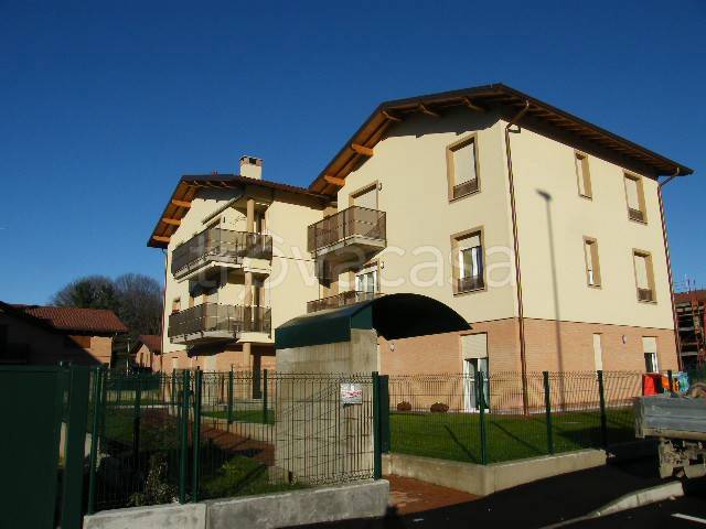 appartamento in affitto a Lomazzo