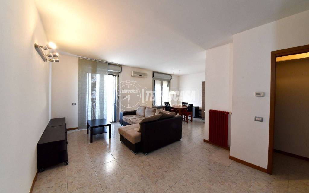appartamento in affitto a Lomazzo
