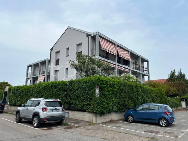 appartamento in affitto a Lomazzo