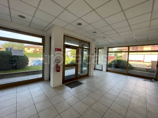 appartamento in affitto a Luisago