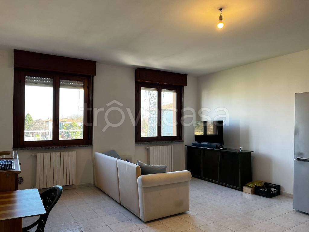 appartamento in affitto a Luisago in zona Portichetto