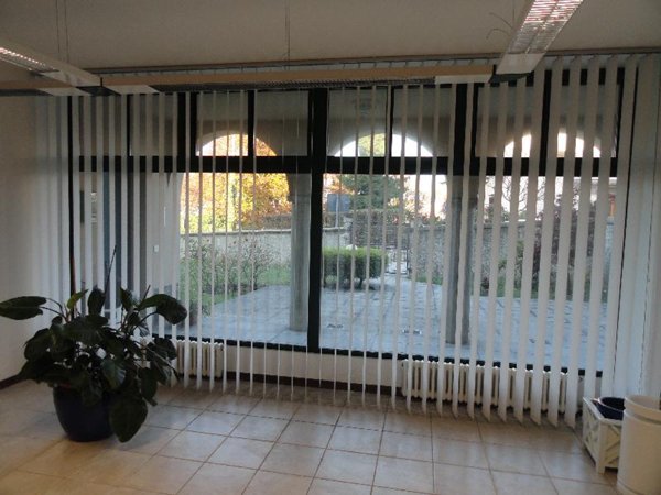 negozio in affitto a Lurago d'Erba
