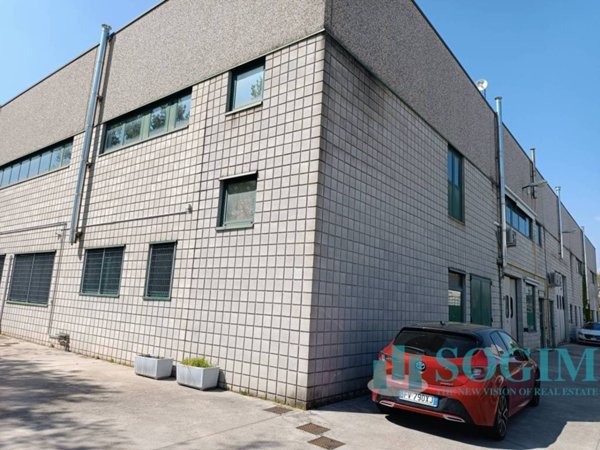 locale commerciale in affitto a Lurago Marinone