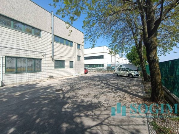 locale commerciale in affitto a Lurago Marinone