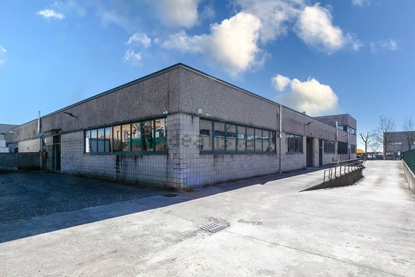 ufficio in affitto a Lurago Marinone