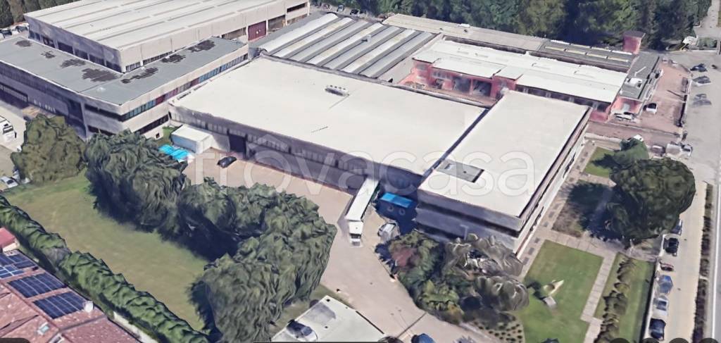 locale commerciale in affitto a Lurate Caccivio