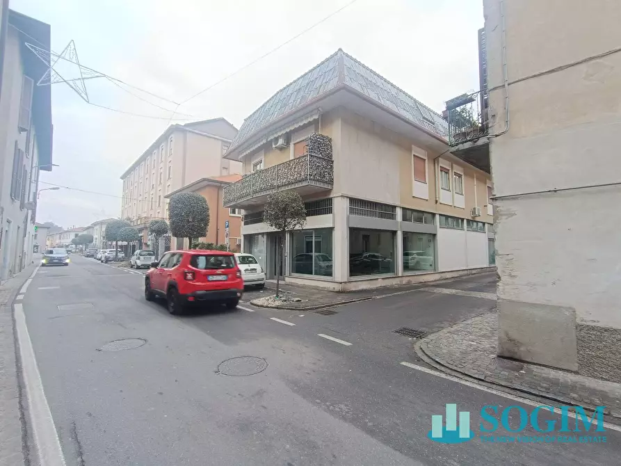 locale commerciale in affitto a Lurate Caccivio