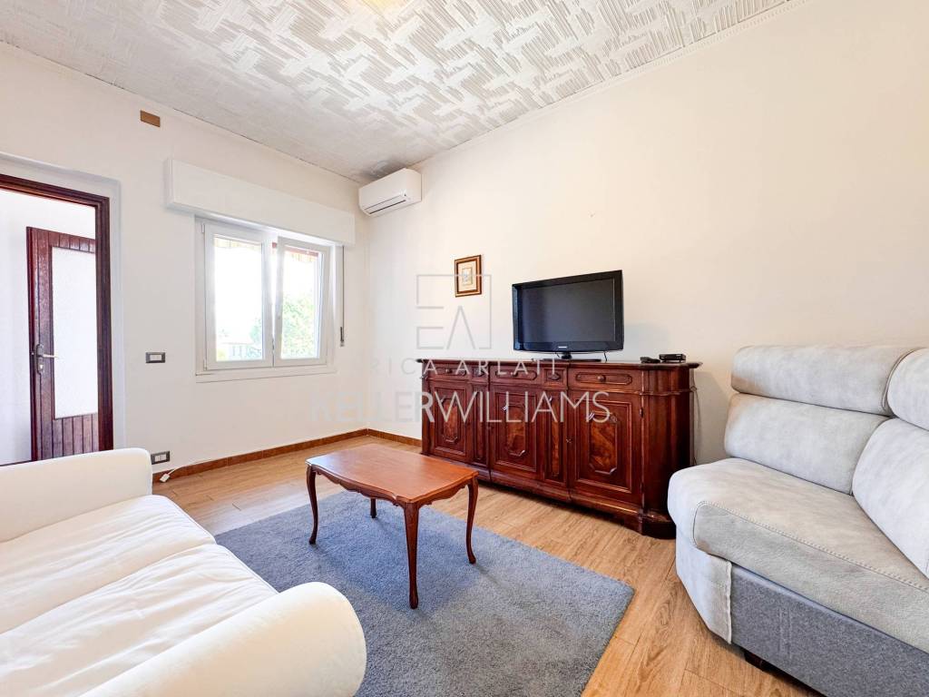 appartamento in affitto a Lurate Caccivio