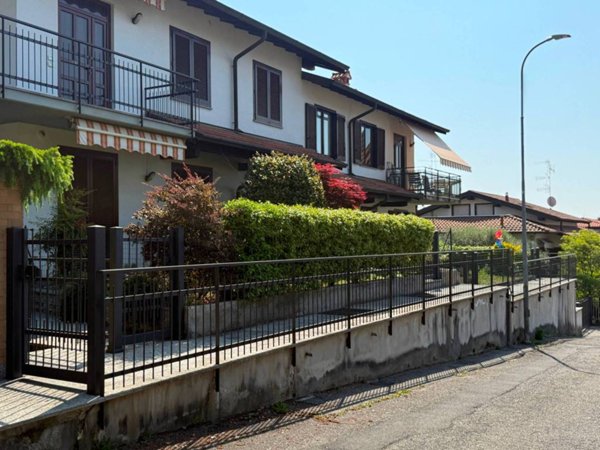 appartamento in affitto a Lurate Caccivio