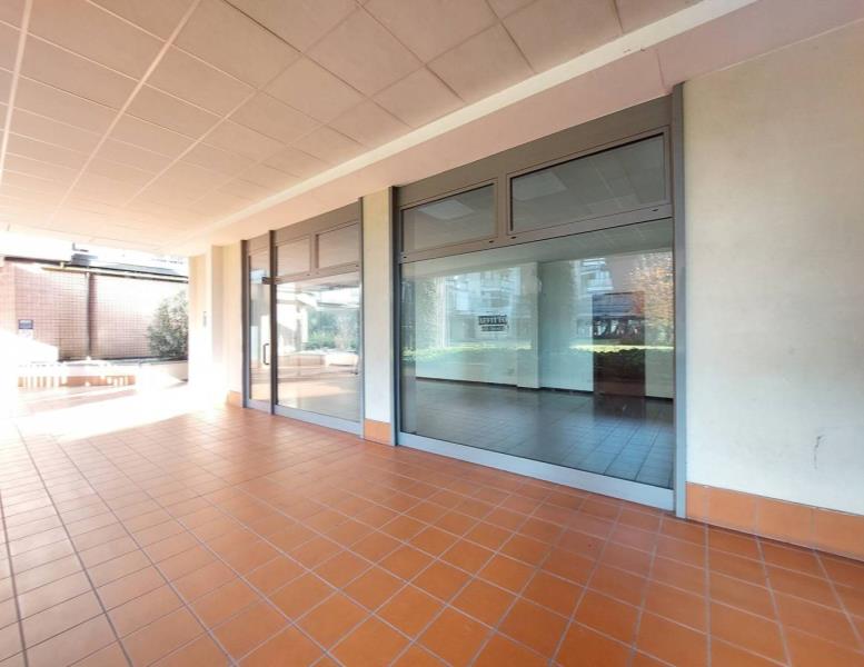 locale commerciale in affitto a Mariano Comense