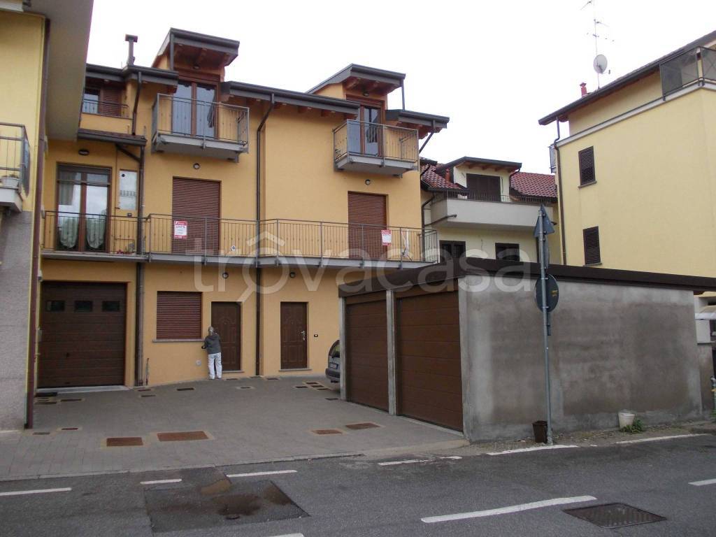 appartamento in affitto a Mariano Comense