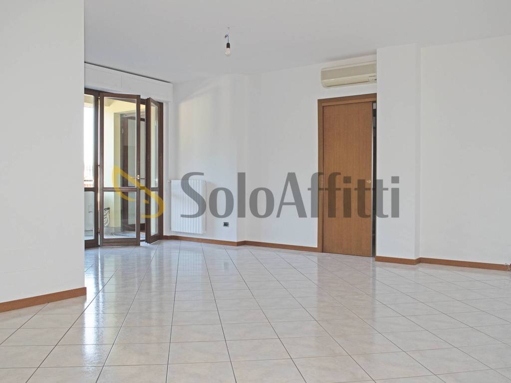 appartamento in affitto a Mariano Comense