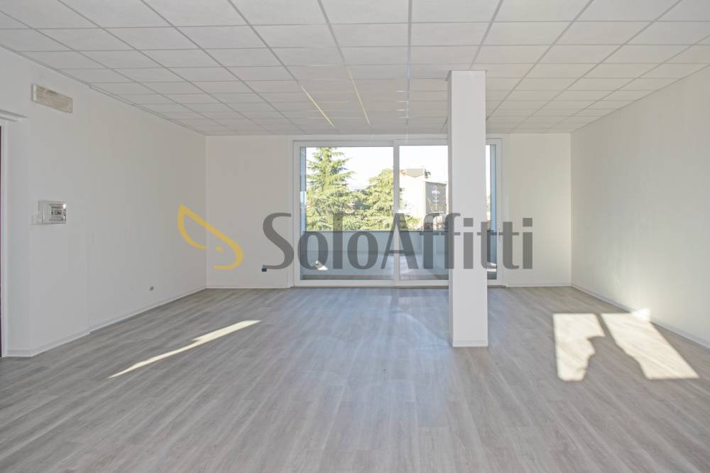 ufficio in affitto a Mariano Comense