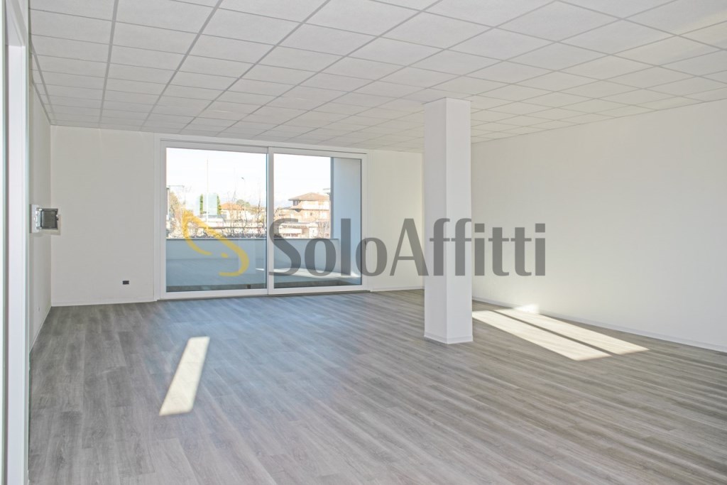 ufficio in affitto a Mariano Comense