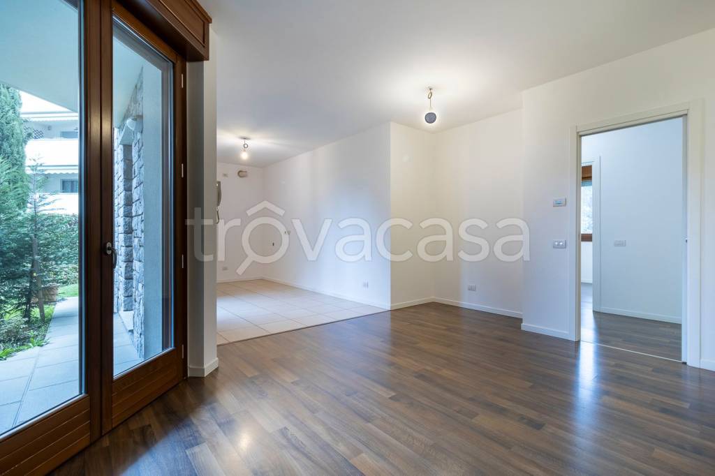 appartamento in affitto a Mariano Comense