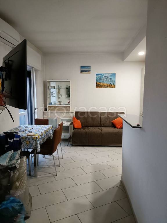 appartamento in affitto a Maslianico