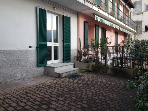 appartamento in affitto a Maslianico