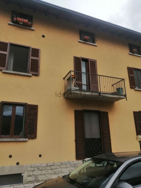 appartamento in affitto a Maslianico