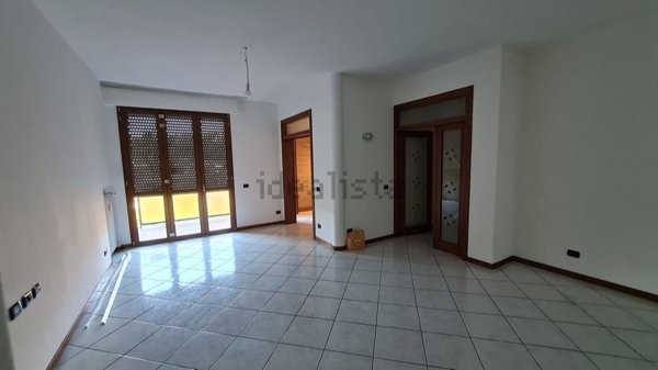 appartamento in affitto a Maslianico
