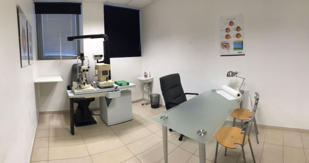 negozio in affitto a Merone