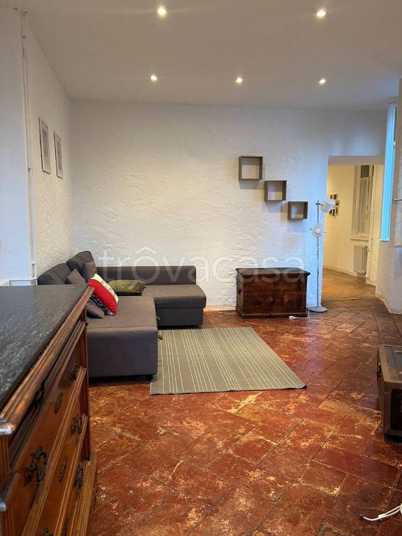 appartamento in affitto a Moltrasio