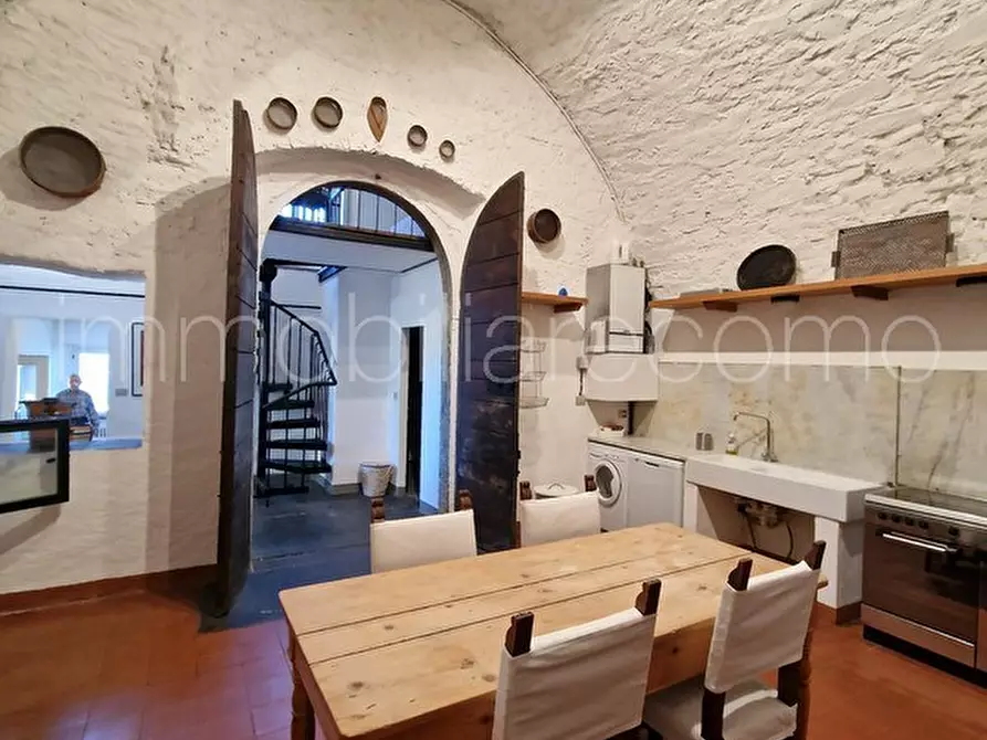 appartamento in affitto a Moltrasio in zona Casarico
