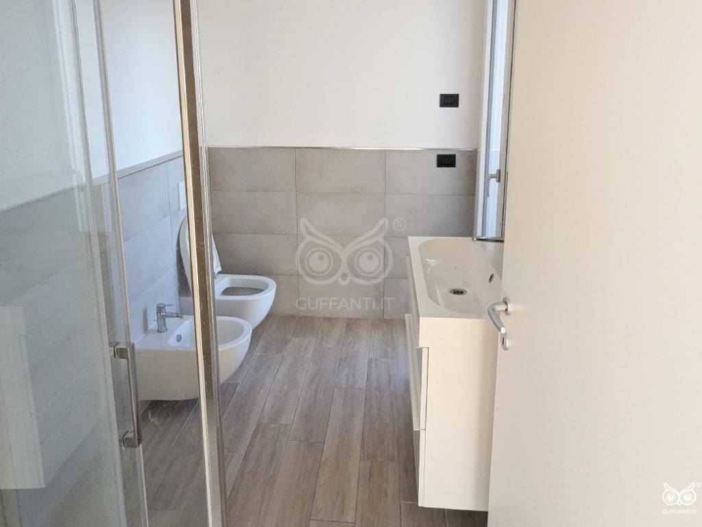 appartamento in affitto a Montano Lucino