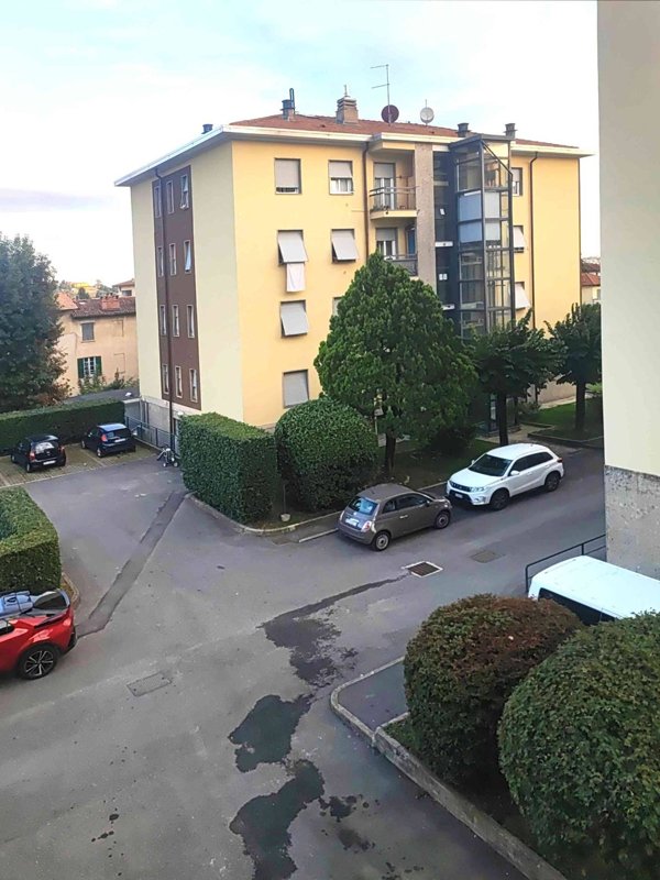 appartamento in affitto a Montano Lucino in zona Lucino