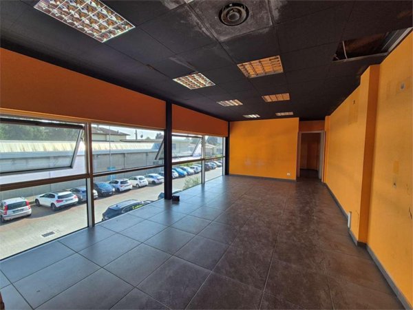 appartamento in affitto a Montano Lucino