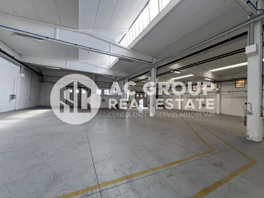 capannone in affitto a Mozzate