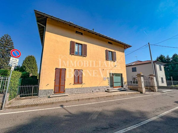 negozio in affitto ad Olgiate Comasco