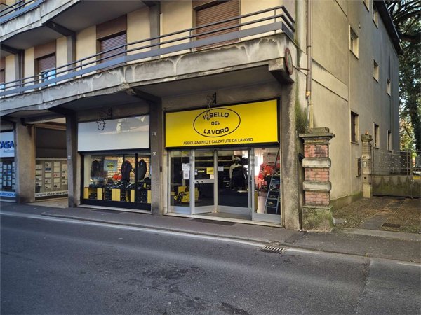 locale commerciale in affitto ad Olgiate Comasco
